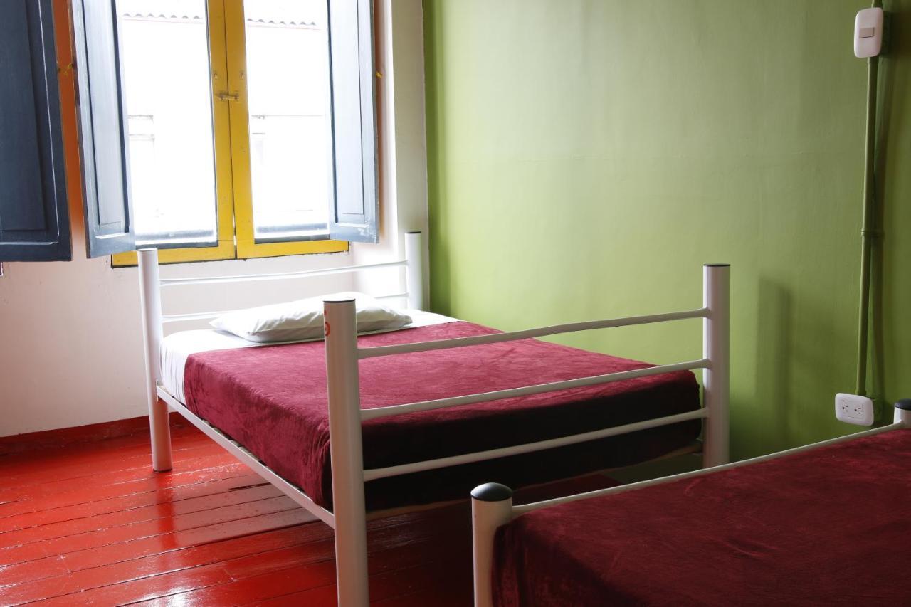 Golden Frog Manizales Hostel Eksteriør bilde