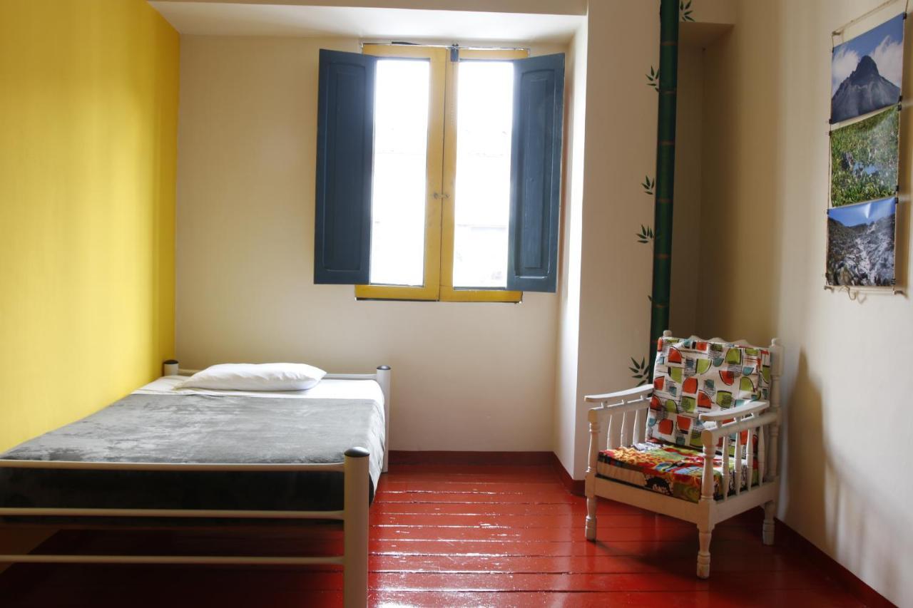 Golden Frog Manizales Hostel Eksteriør bilde